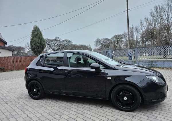 Seat Ibiza cena 17300 przebieg: 175000, rok produkcji 2008 z Wałbrzych małe 46